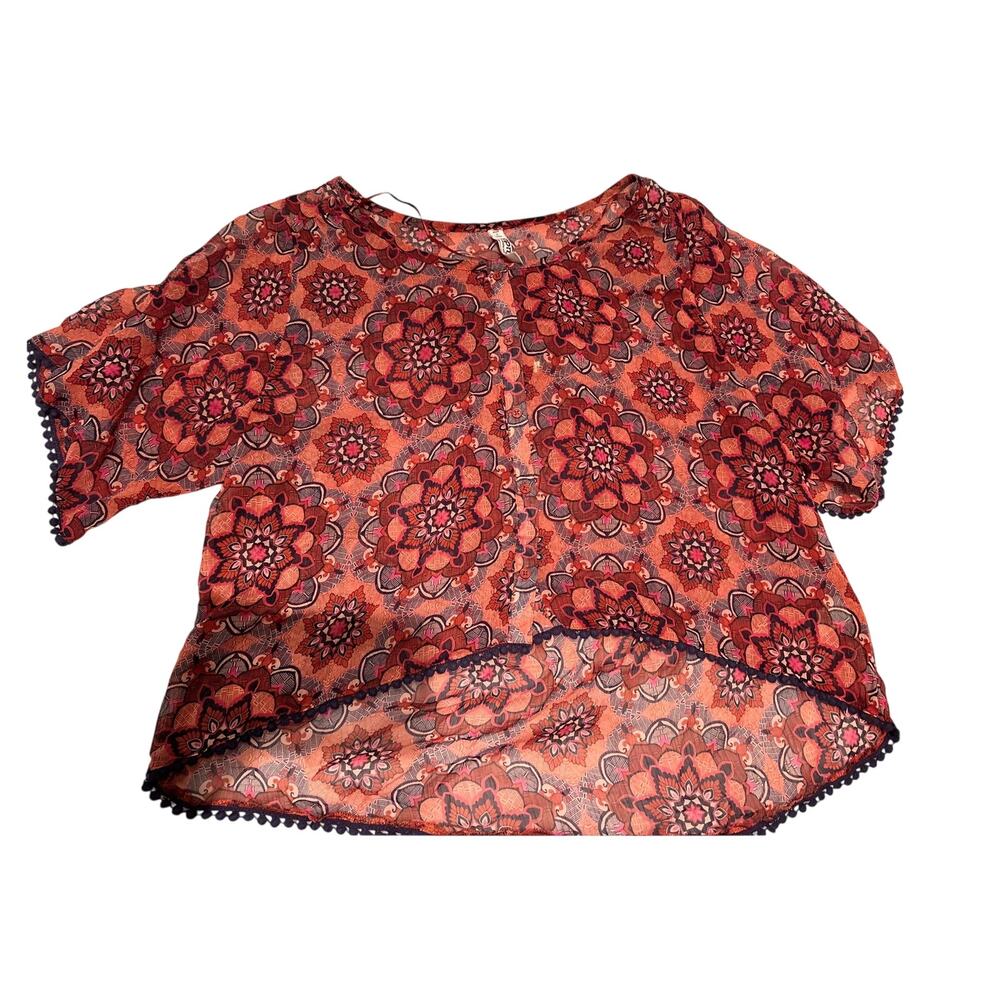 Mudd Paisley Print High-Low Top Women's Size M Boho Short Sleeve